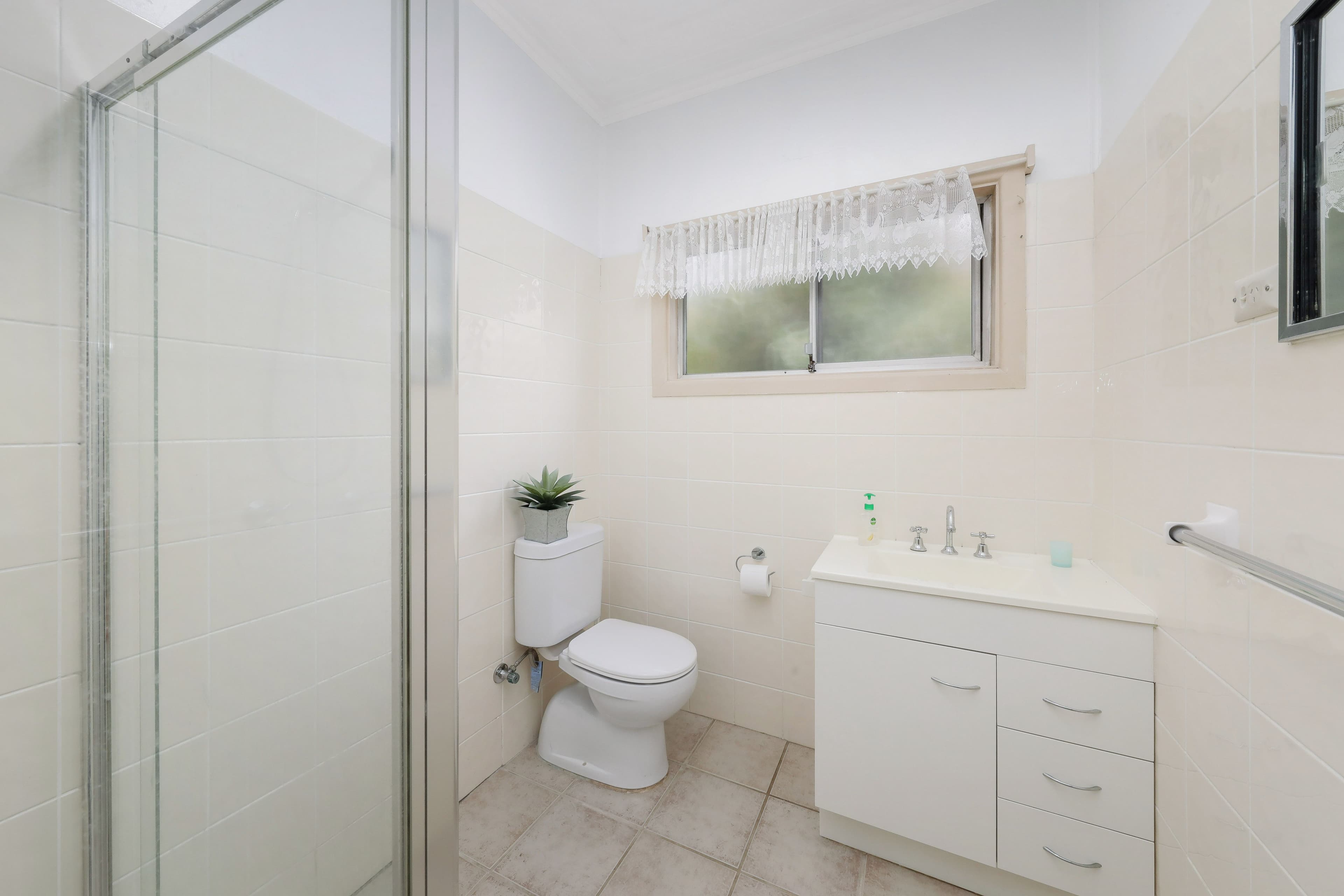 2 Larkhill Avenue, Riverwood NSW 2210, Riverwood - Thumbnail 8