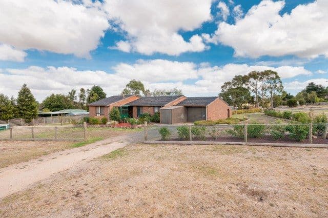 98 Arrowsmith Street, BEVERIDGE VIC 3753, Beveridge - Image 1