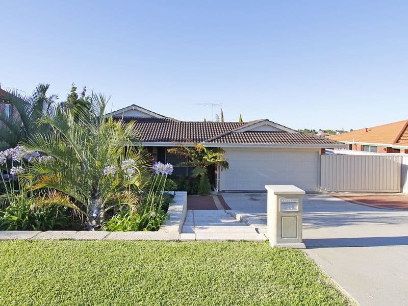372 Summerlakes Parade, BALLAJURA WA 6066, Ballajura - Image 1
