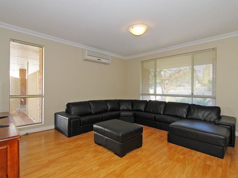 372 Summerlakes Parade, BALLAJURA WA 6066, Ballajura - Thumbnail 4