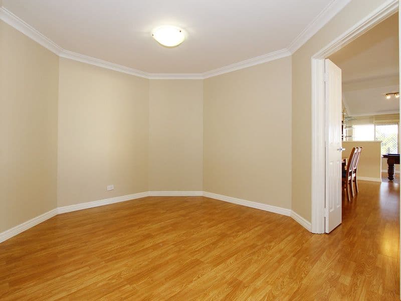 372 Summerlakes Parade, BALLAJURA WA 6066, Ballajura - Thumbnail 6