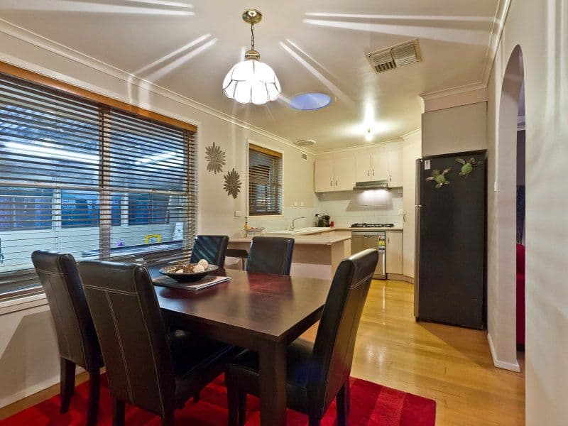 28 Honeysuckle Street, FRANKSTON NORTH VIC 3200, Frankston North - Thumbnail 4