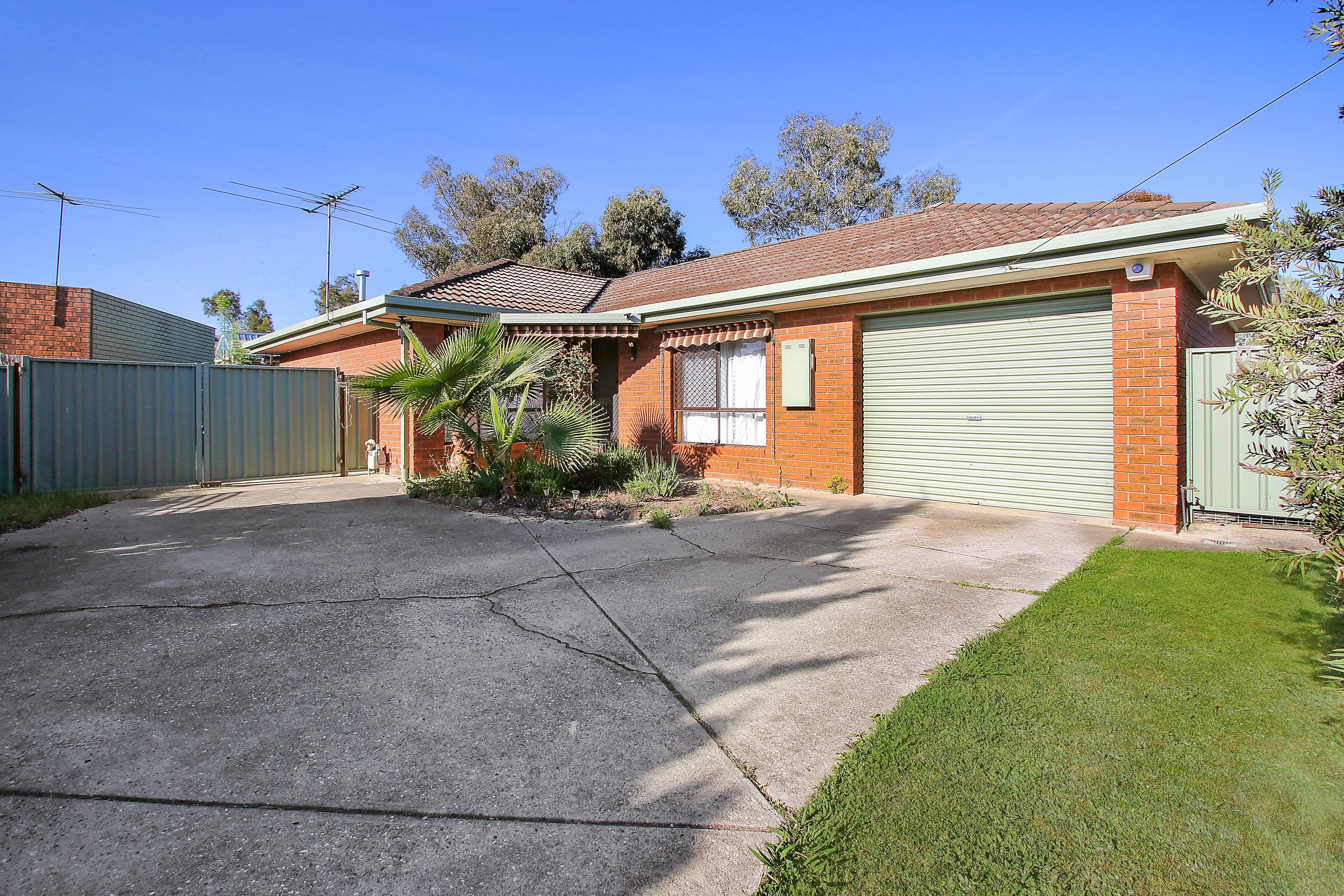 6 Topaz Court, West Wodonga VIC 3690, West Wodonga - Thumbnail 2