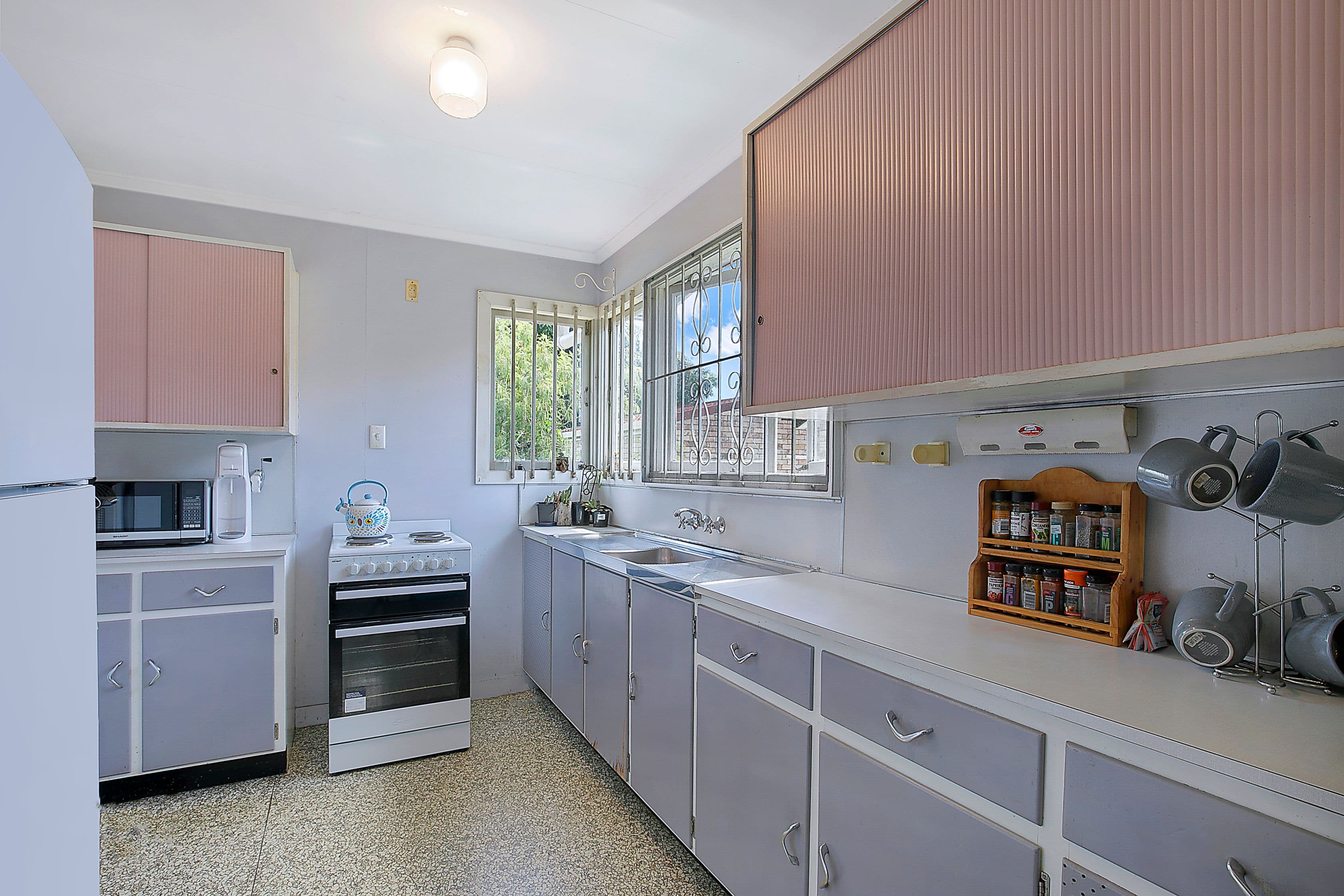 4 Michel Road, Scarborough QLD 4020, Scarborough - Thumbnail 3
