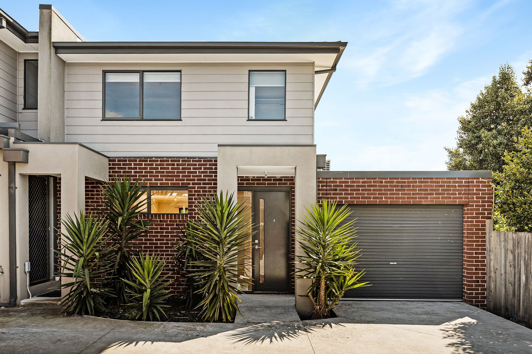 15 Beresford Road, Lilydale VIC 3140, Lilydale - Thumbnail 2