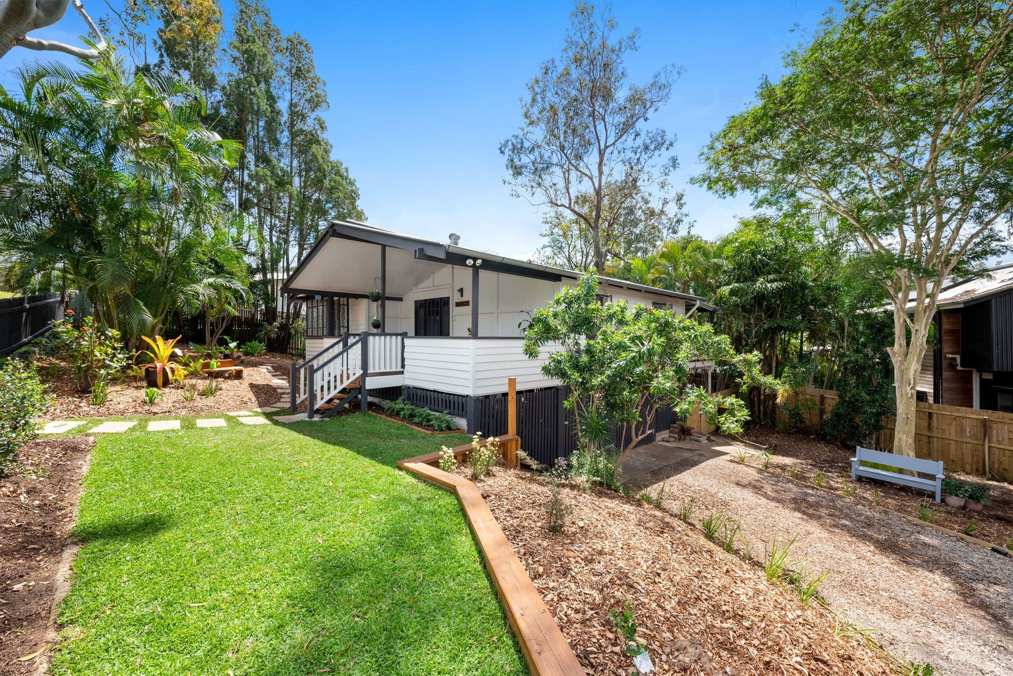 16 Frobisher Street, Ashgrove QLD 4060, Ashgrove - Thumbnail 2