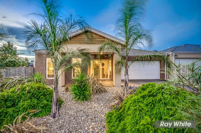 14 Grebe Way, Williams Landing VIC 3027, Williams Landing - Thumbnail 2