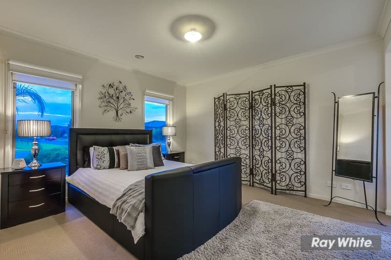 14 Grebe Way, Williams Landing VIC 3027, Williams Landing - Thumbnail 4