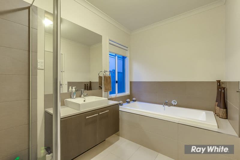14 Grebe Way, Williams Landing VIC 3027, Williams Landing - Thumbnail 7
