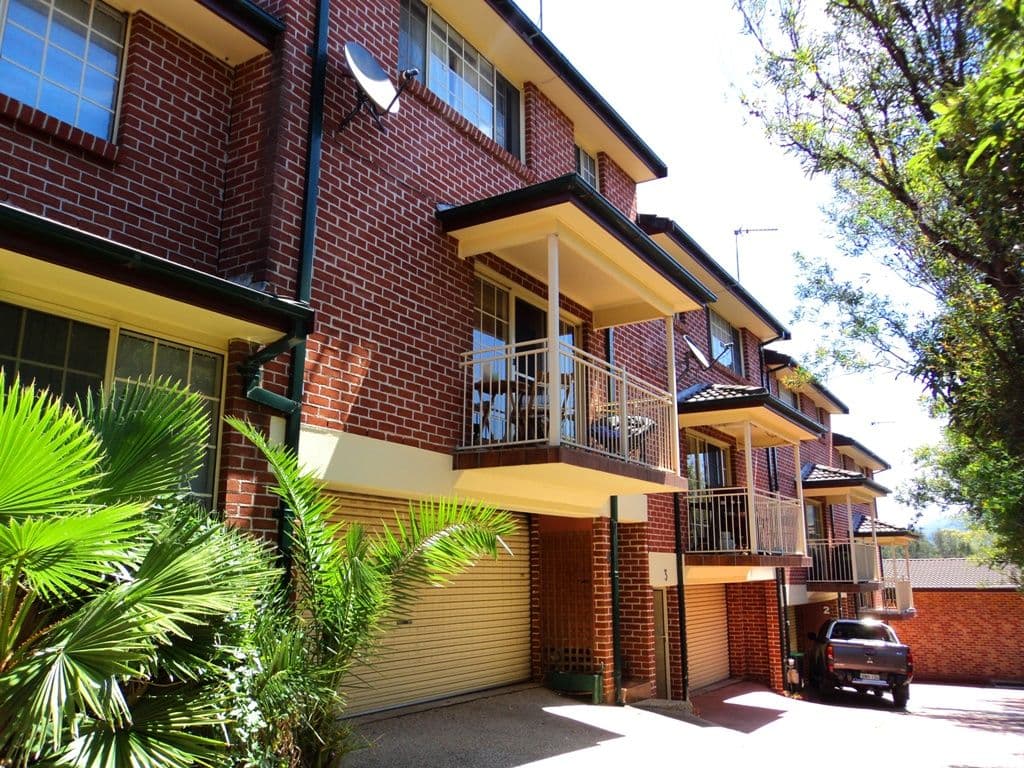 7 Wiseman Avenue, WOLLONGONG NSW 2500, Wollongong - Thumbnail 2