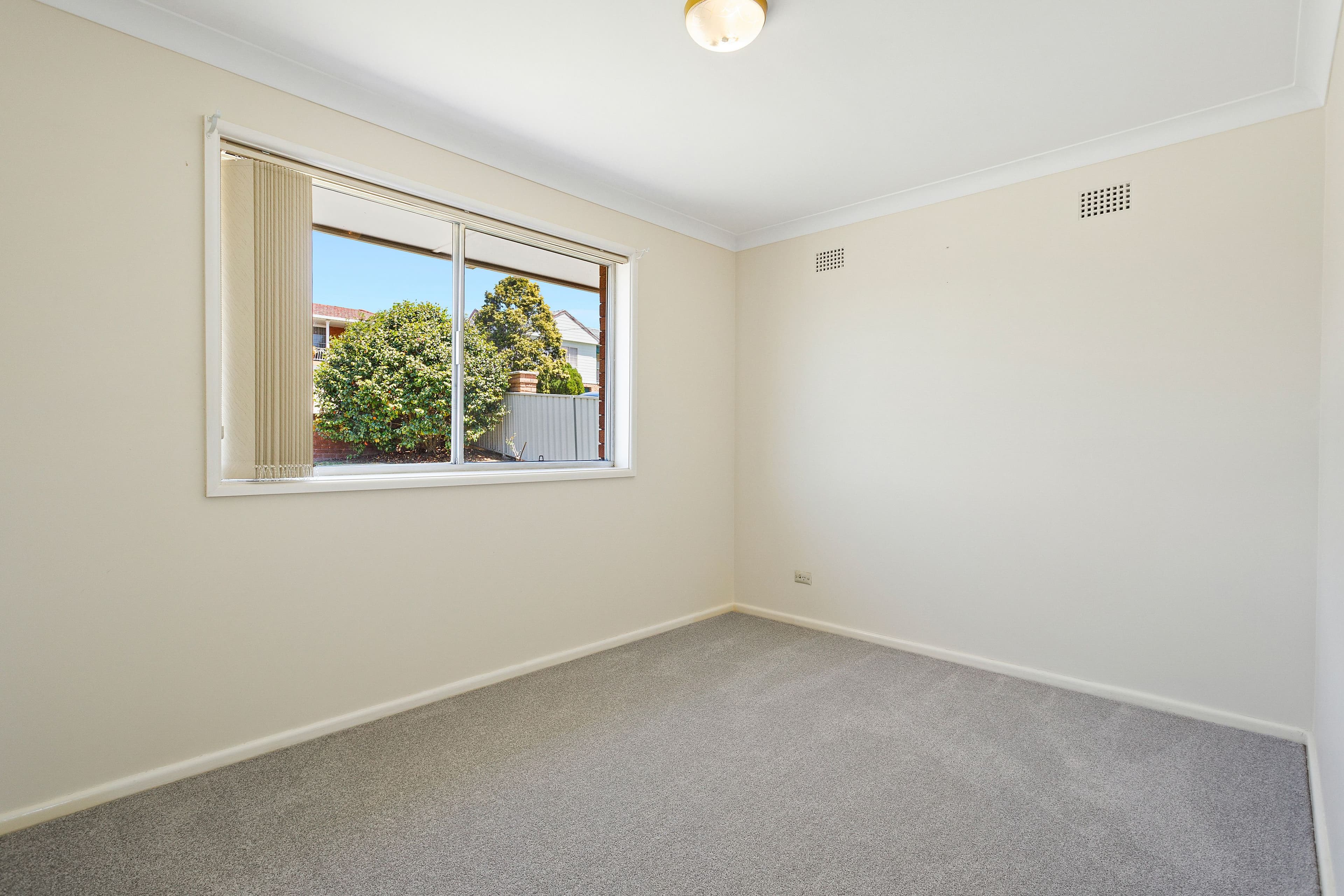 22 Beverley Avenue, Unanderra NSW 2526, Unanderra - Thumbnail 4