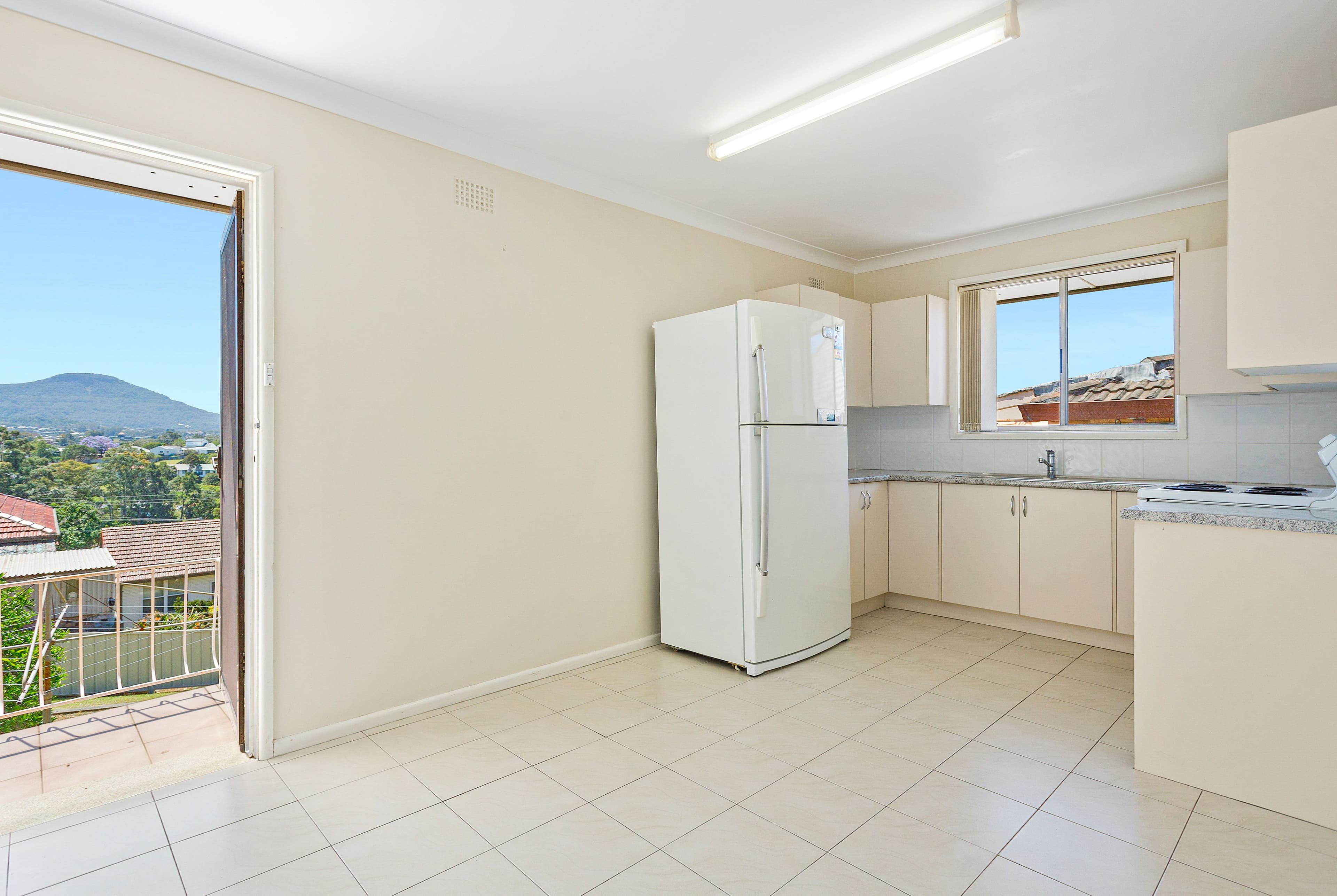 22 Beverley Avenue, Unanderra NSW 2526, Unanderra - Thumbnail 5