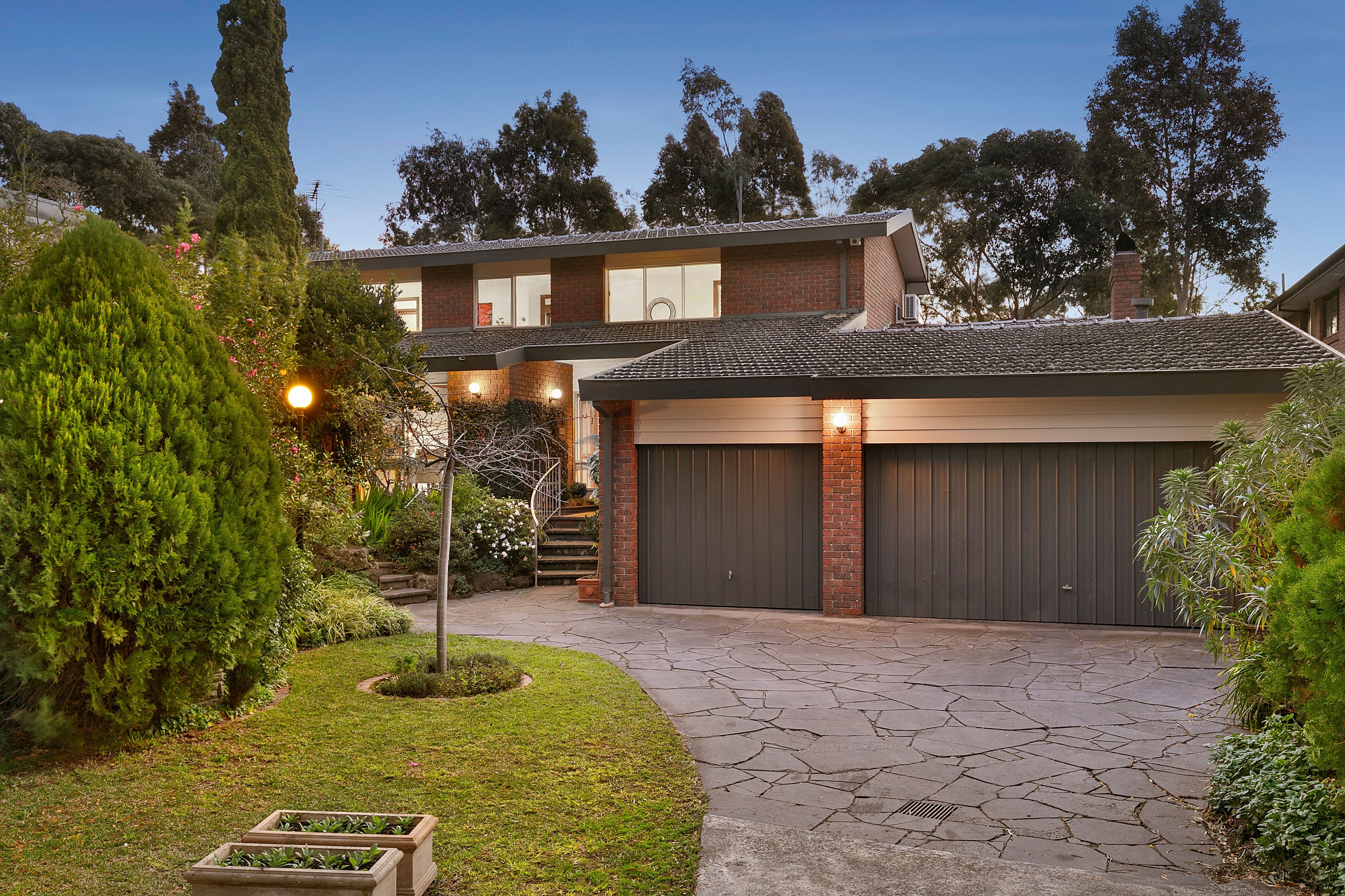 9 McLeod Place, Mount Waverley VIC 3149, Mount Waverley - Image 1