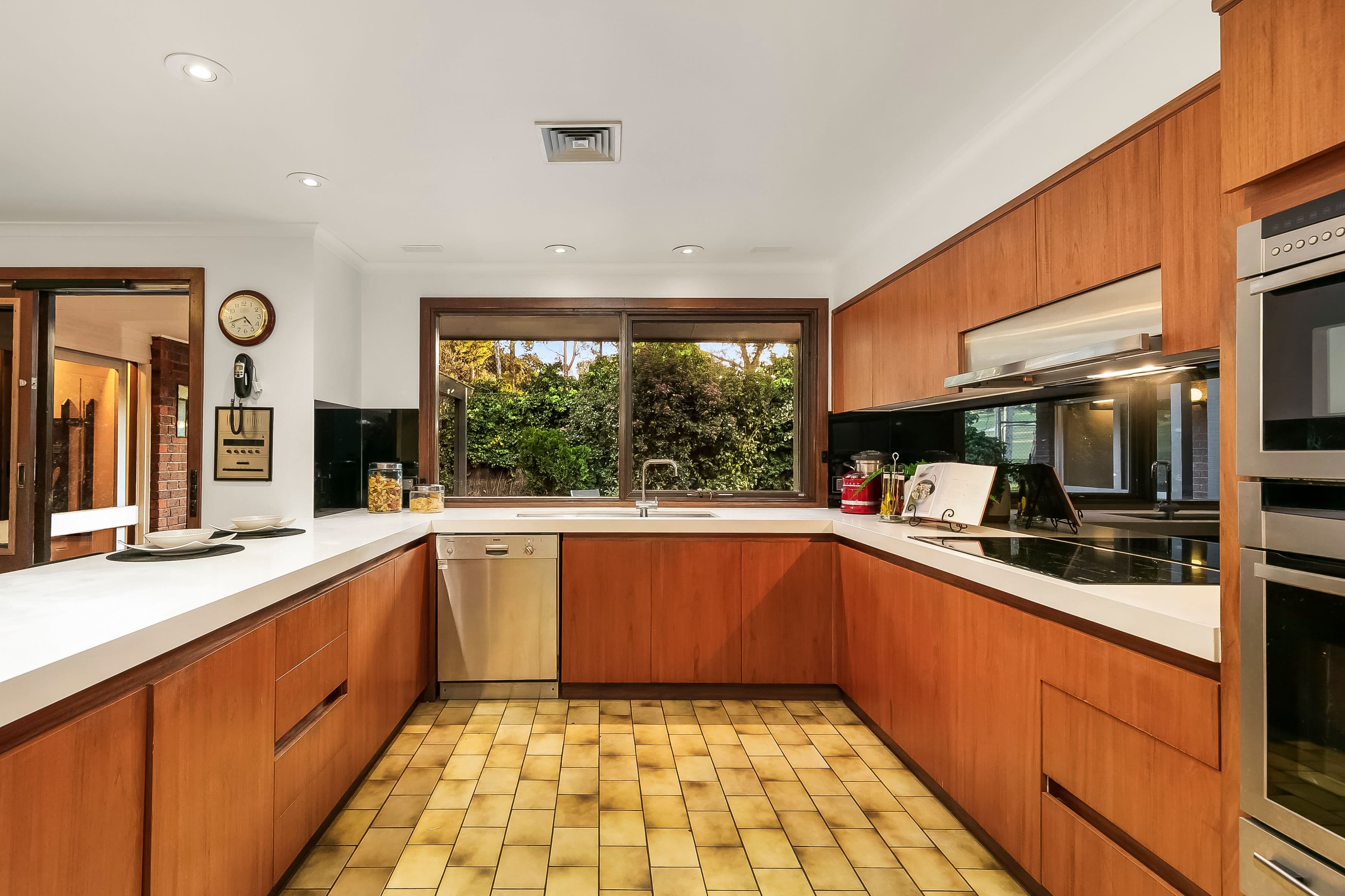 9 McLeod Place, Mount Waverley VIC 3149, Mount Waverley - Thumbnail 5