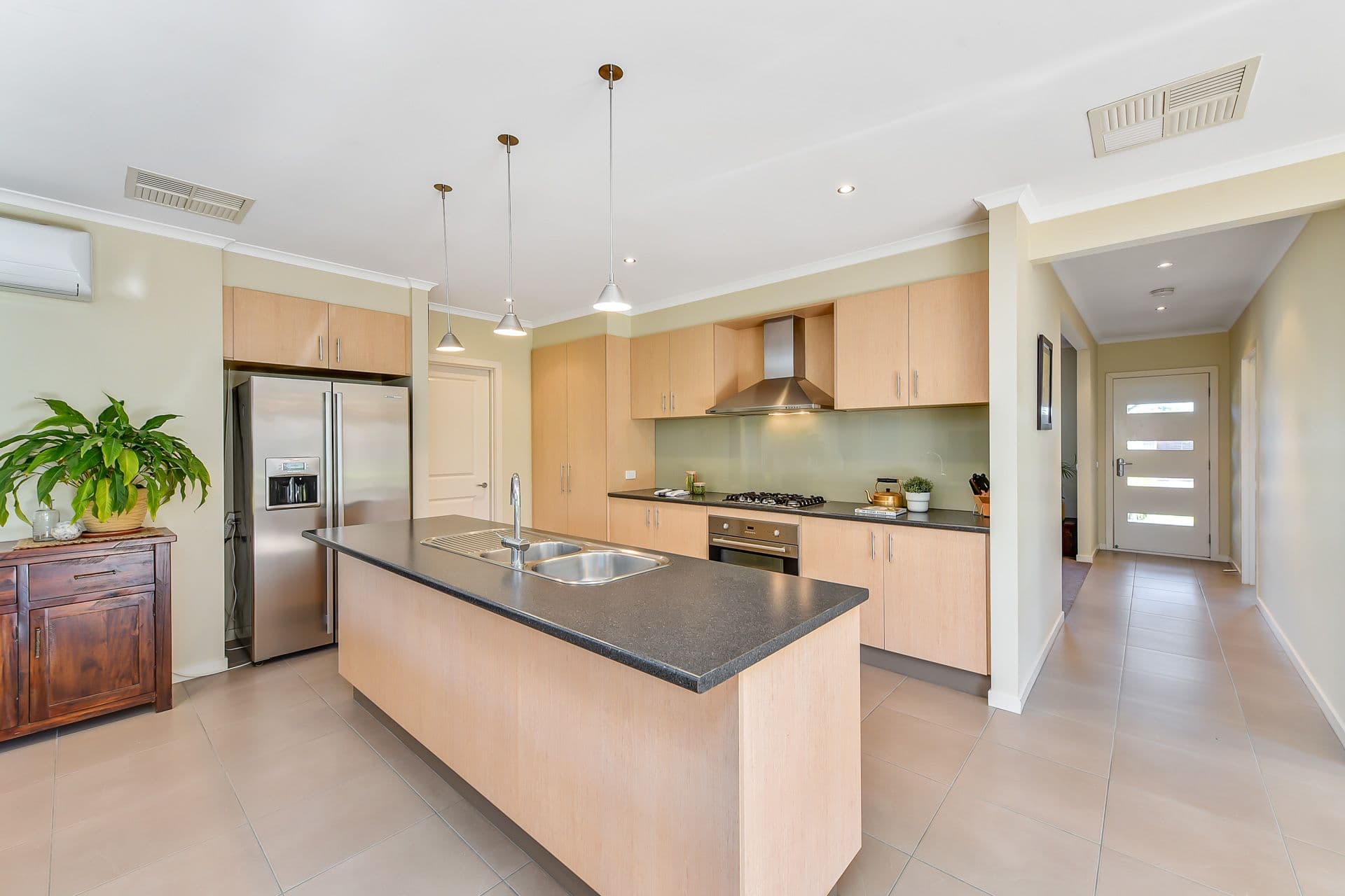 146 Zeller Street, Chinchilla QLD 4413, Chinchilla - Thumbnail 4