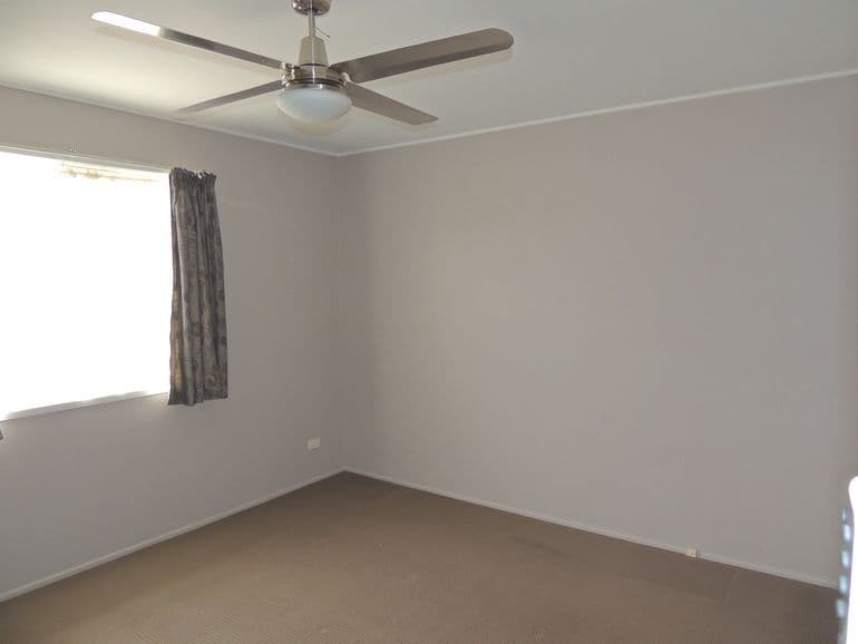 8 Hansen Drive, LAWNTON QLD 4501, Lawnton - Thumbnail 4