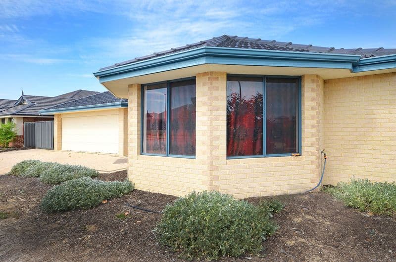 22 Amethyst Parkway, AVELEY WA 6069, Aveley - Thumbnail 2