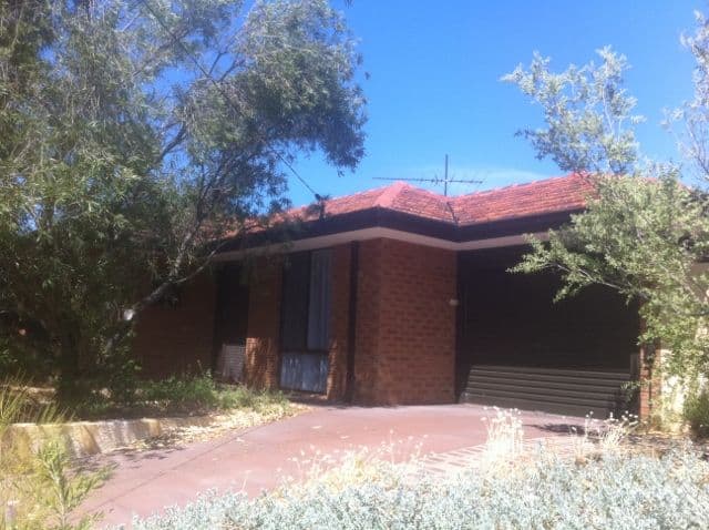 20 Gregory Court, TWO ROCKS WA 6037, Two Rocks - Thumbnail 2