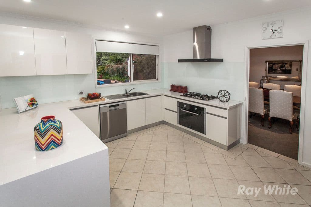 7 Tintern Rise, Glen Waverley VIC 3150, Glen Waverley - Thumbnail 4