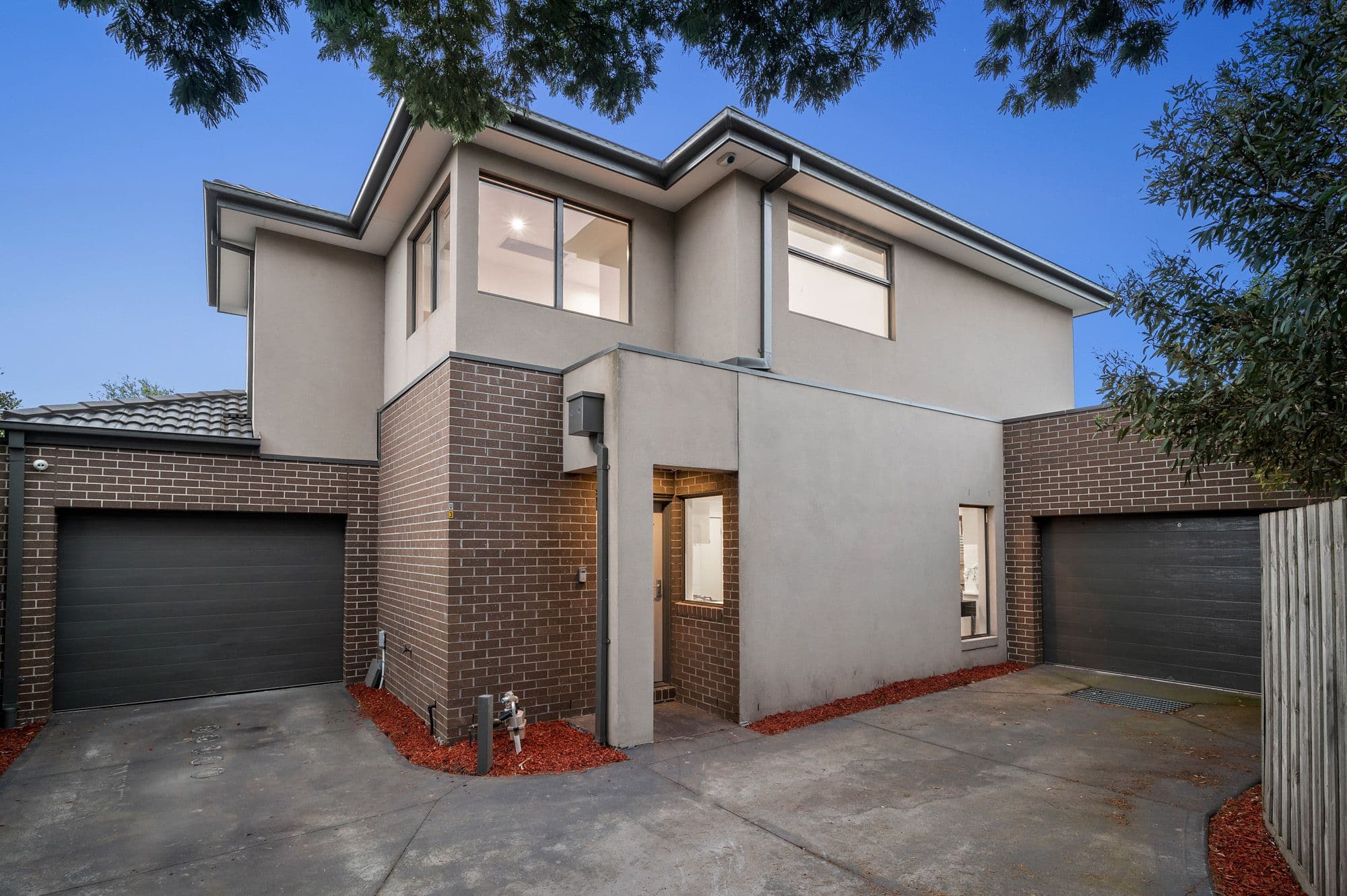 33 Prince Charles Street, Clayton VIC 3168, Clayton - Image 1
