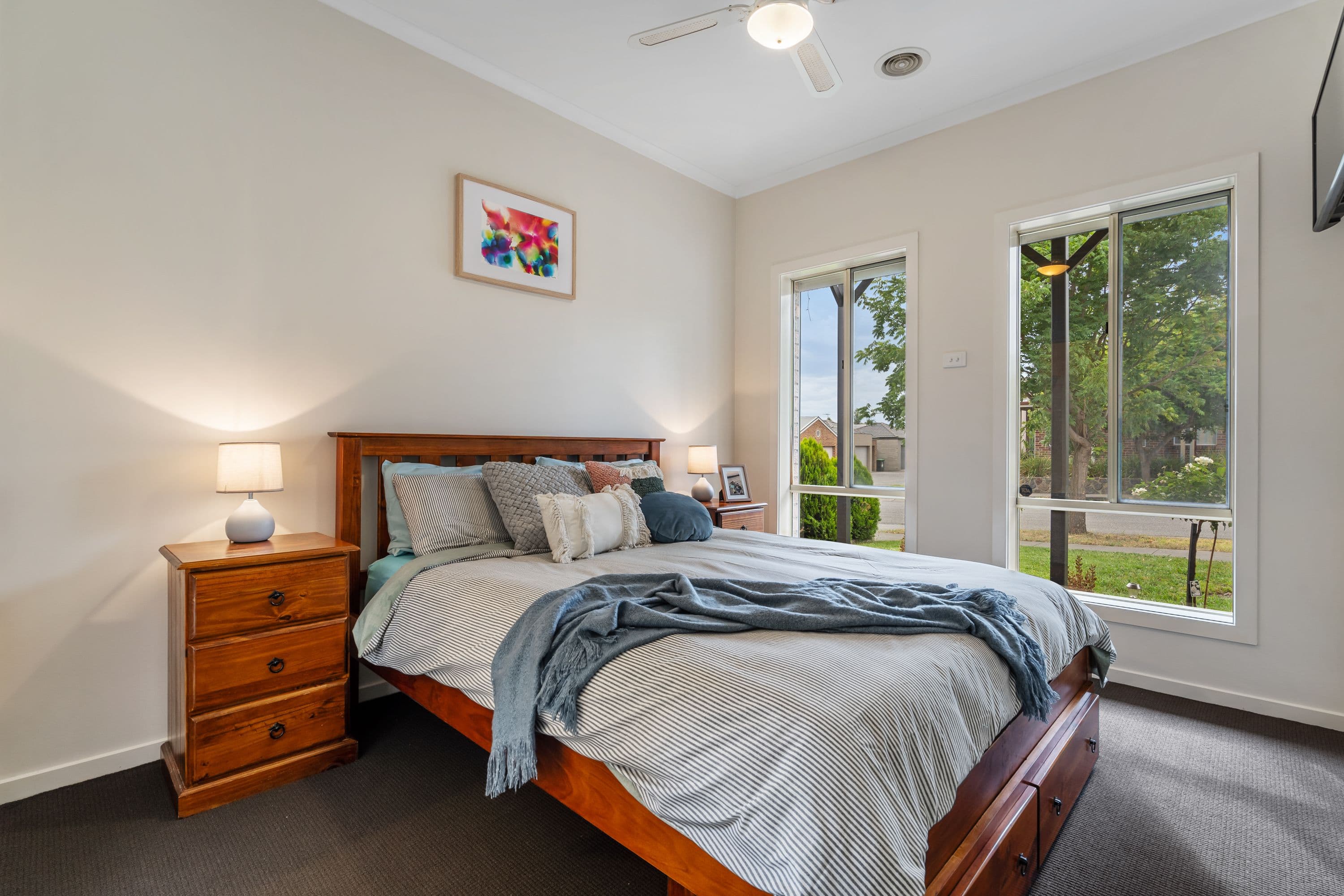 9 Hoxton Crescent, Craigieburn VIC 3064, Craigieburn - Thumbnail 2