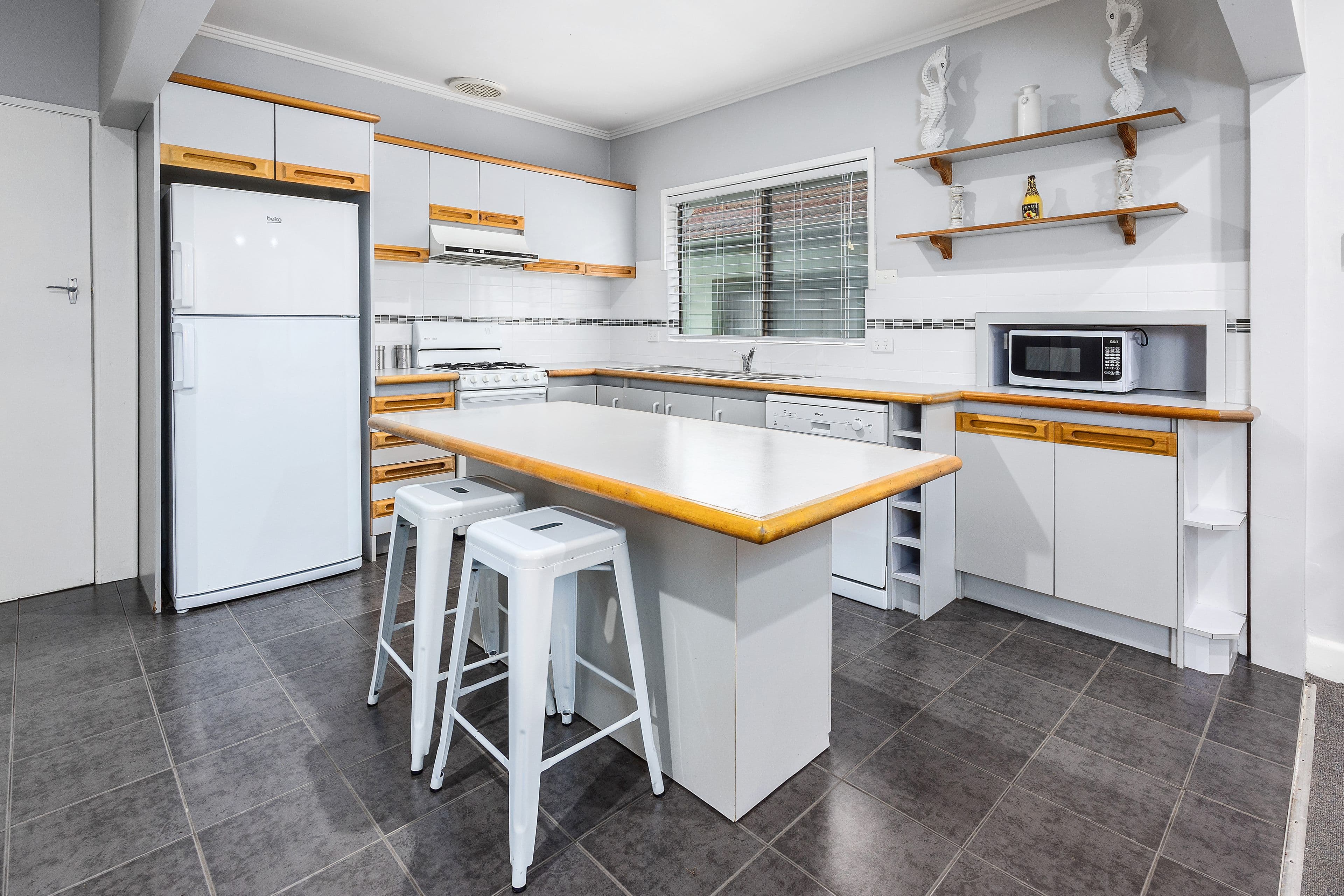 59 First Avenue, Rosebud VIC 3939, Rosebud - Thumbnail 2