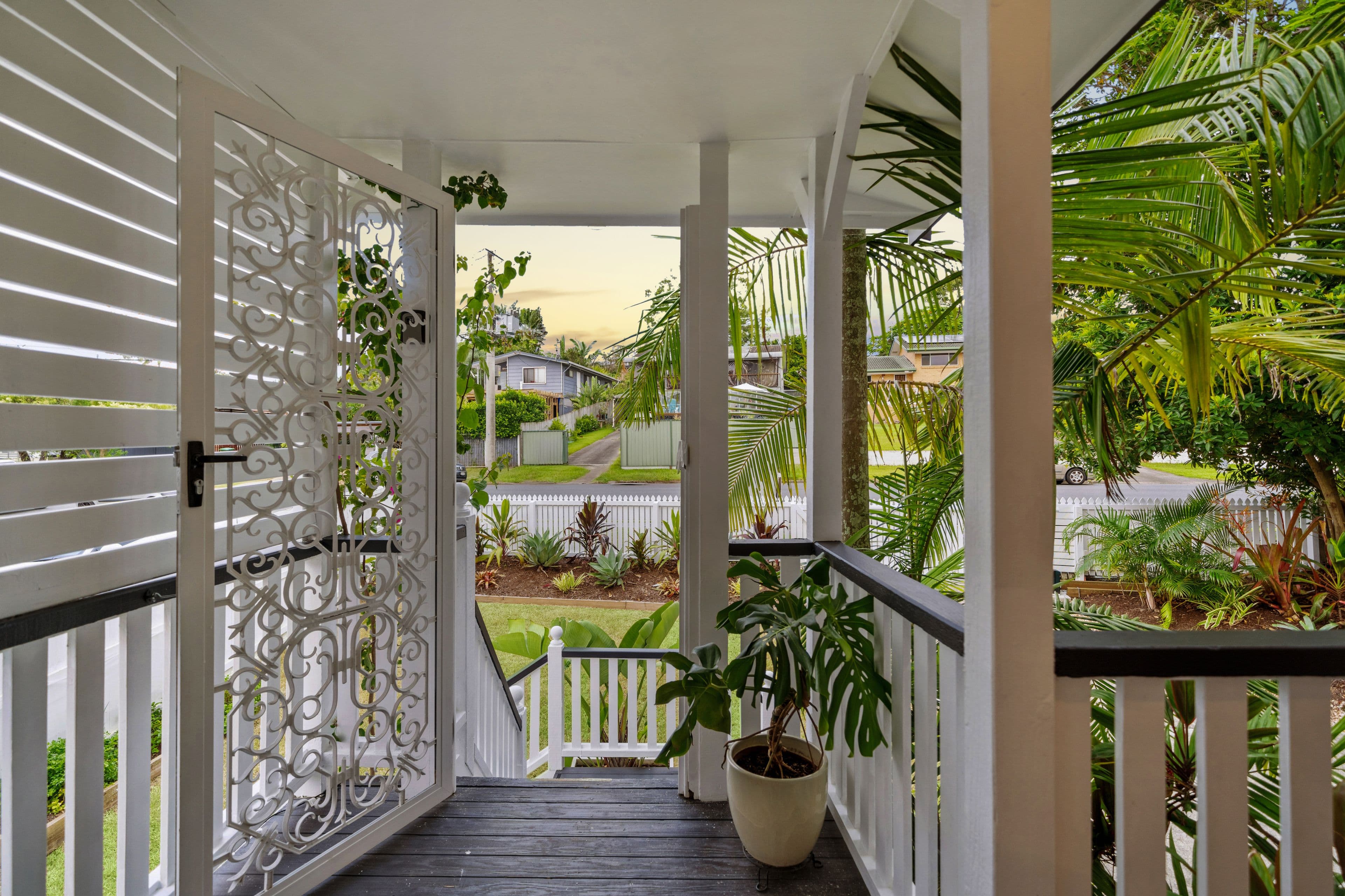 13 Warana Avenue, Southport QLD 4215, Southport - Thumbnail 6