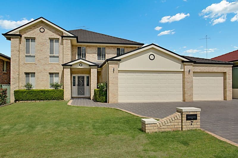 7 Karingal Court, Glenmore Park - Image 1