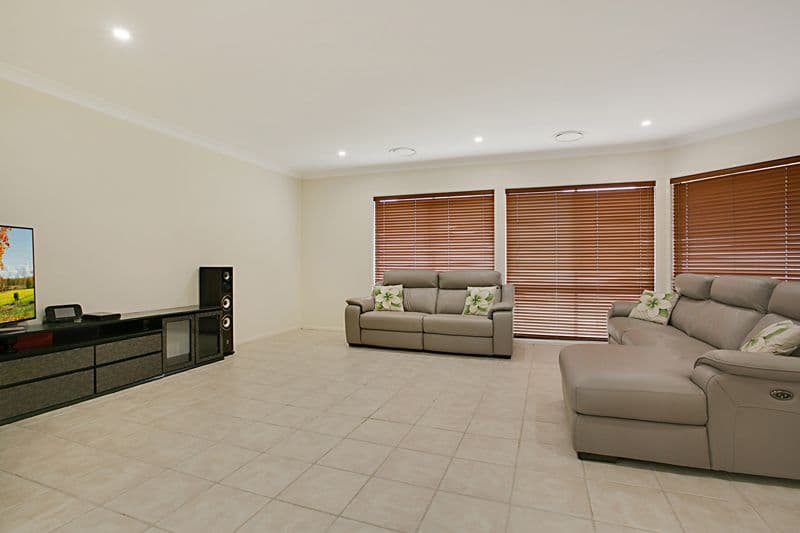 7 Karingal Court, Glenmore Park - Thumbnail 2