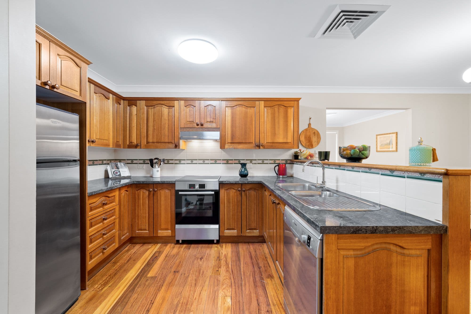 4 Bujan Street, Glenmore Park NSW 2745, Glenmore Park - Thumbnail 4