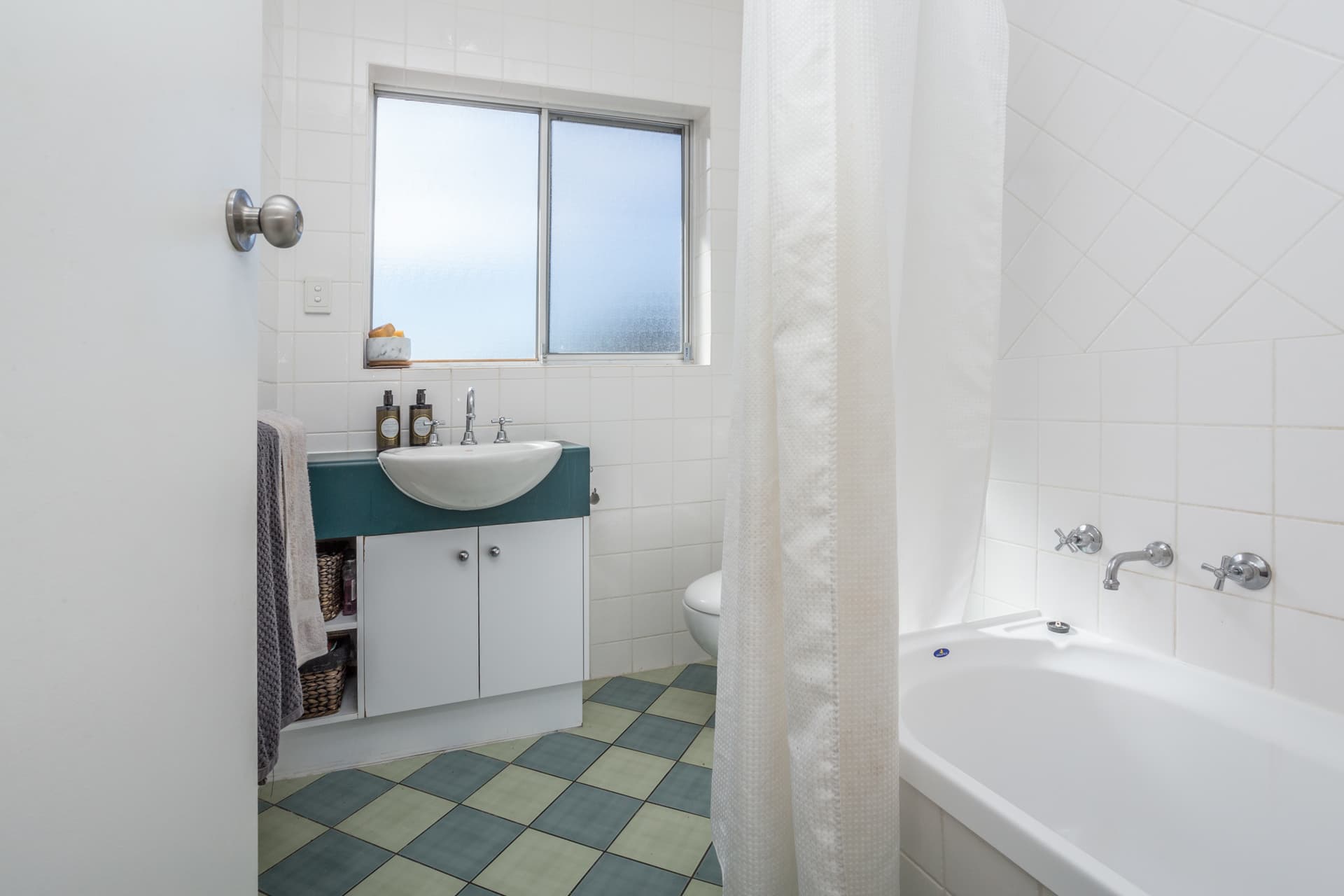 4/12 White Street, Henley Beach - Thumbnail 8