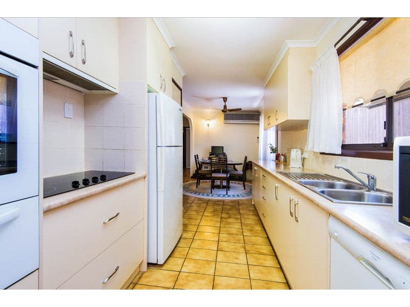 6 Anise Street, WISHART QLD 4122, Wishart - Thumbnail 4