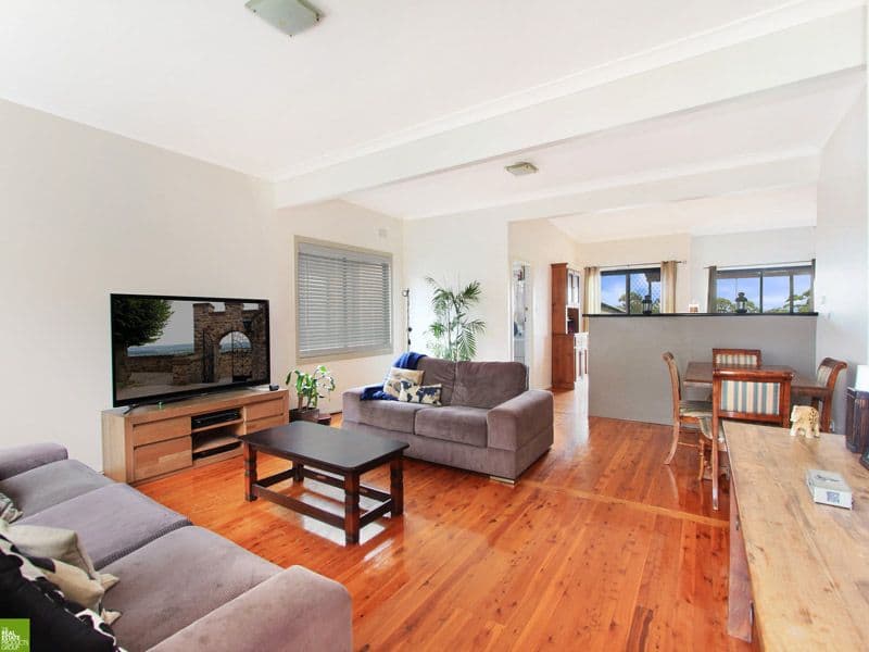 18 Daphne Street, Barrack Heights - Thumbnail 2