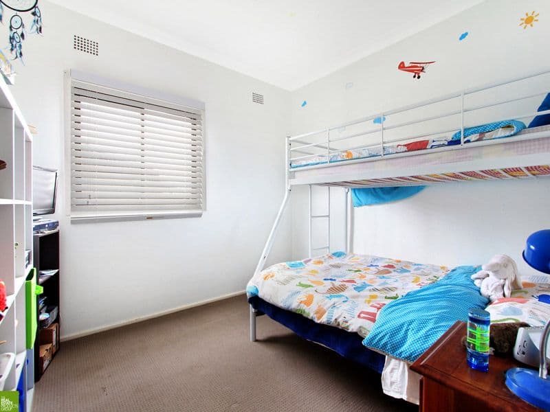 18 Daphne Street, Barrack Heights - Thumbnail 6