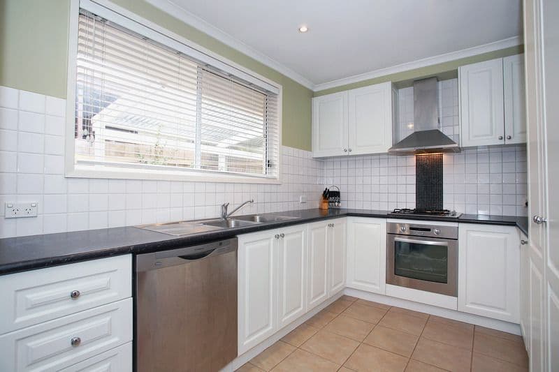 7 Lipton Drive, DANDENONG NORTH VIC 3175, Dandenong North - Thumbnail 2