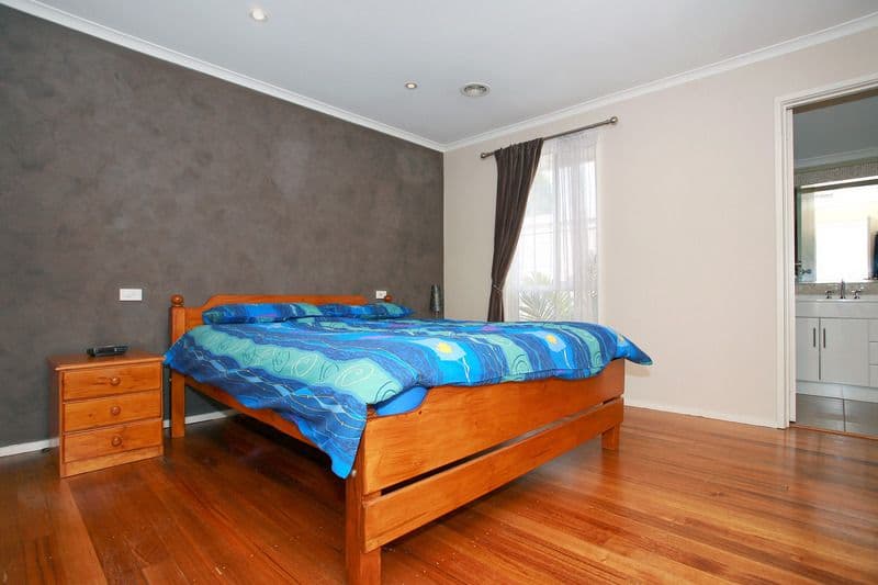 7 Lipton Drive, DANDENONG NORTH VIC 3175, Dandenong North - Thumbnail 8