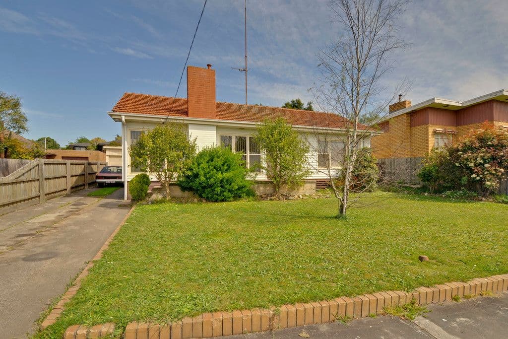 19 Francis Street, Traralgon VIC 3844, Traralgon - Thumbnail 3