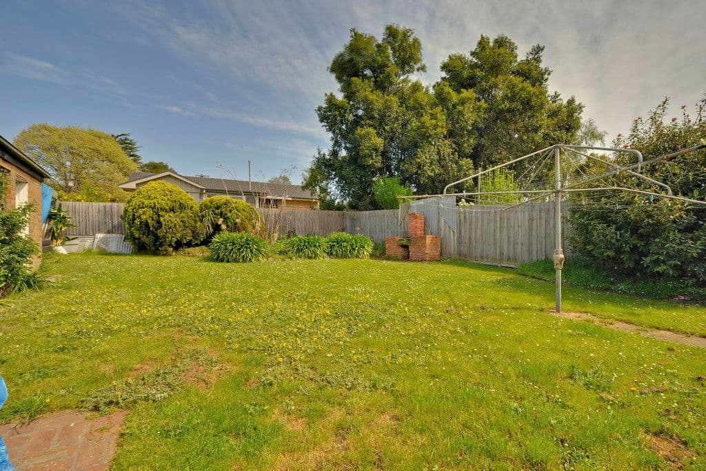 19 Francis Street, Traralgon VIC 3844, Traralgon - Thumbnail 5