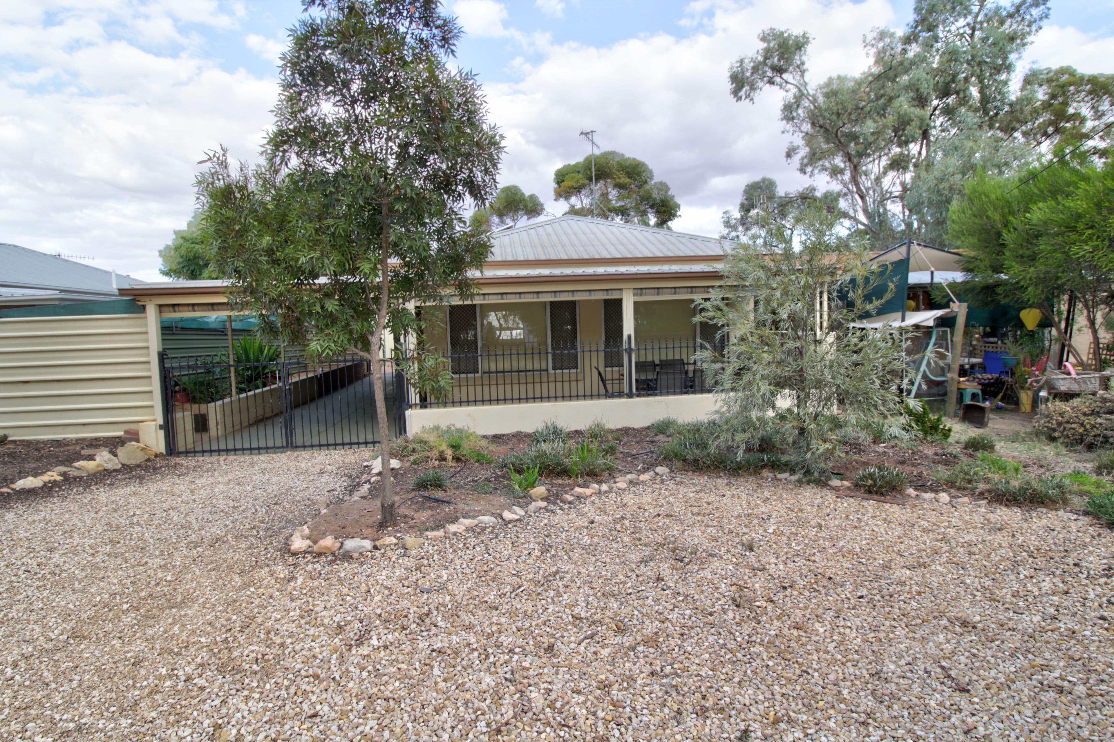 7 Queen Elizabeth Drive, Barmera SA 5345, Barmera - Image 1