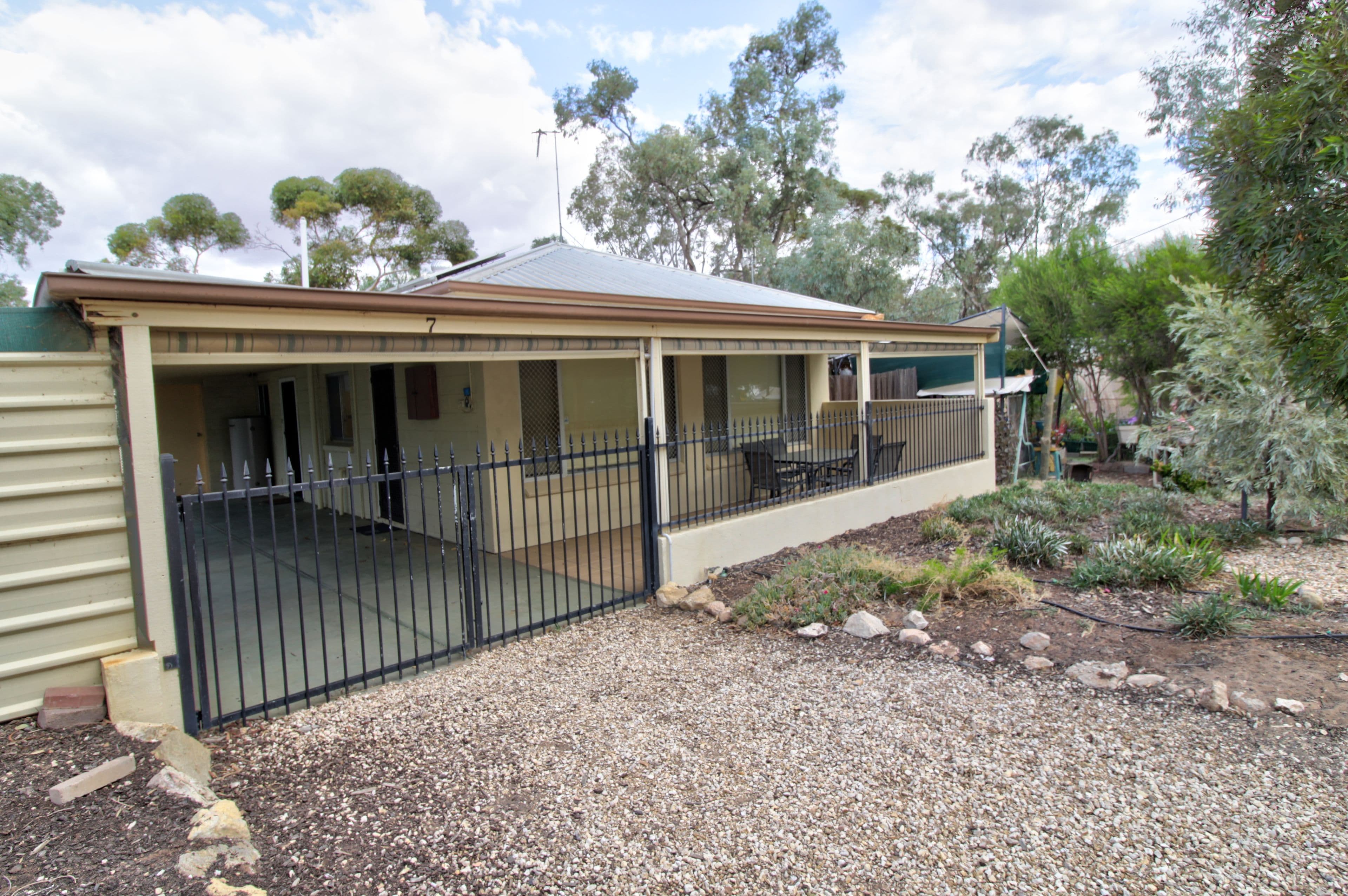 7 Queen Elizabeth Drive, Barmera SA 5345, Barmera - Thumbnail 2