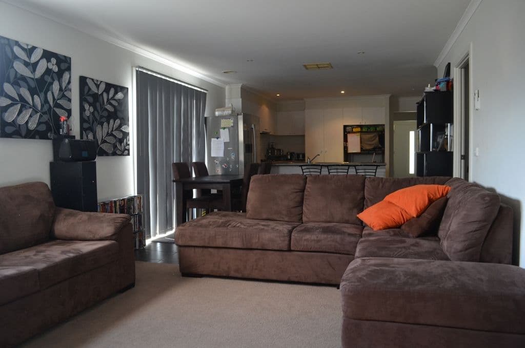3 Edmondshaw Drive, DEER PARK VIC 3023, Deer Park - Thumbnail 5