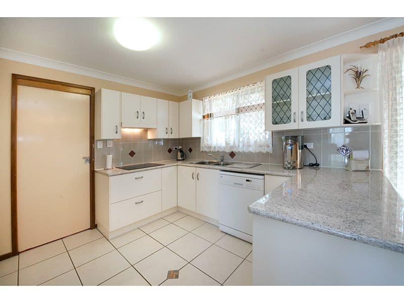 13 Davison Street, GRACEMERE QLD 4702, Gracemere - Thumbnail 2