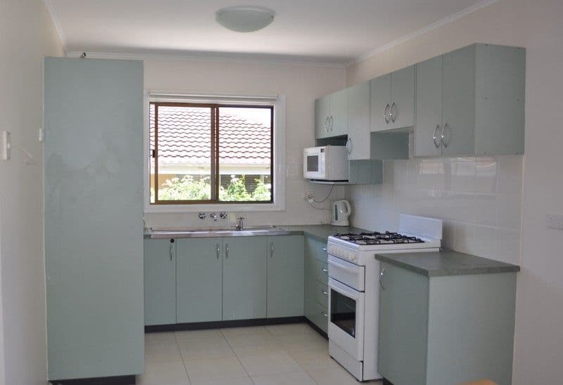 6 Kane Street, CENTENARY HEIGHTS QLD 4350, Centenary Heights - Thumbnail 3