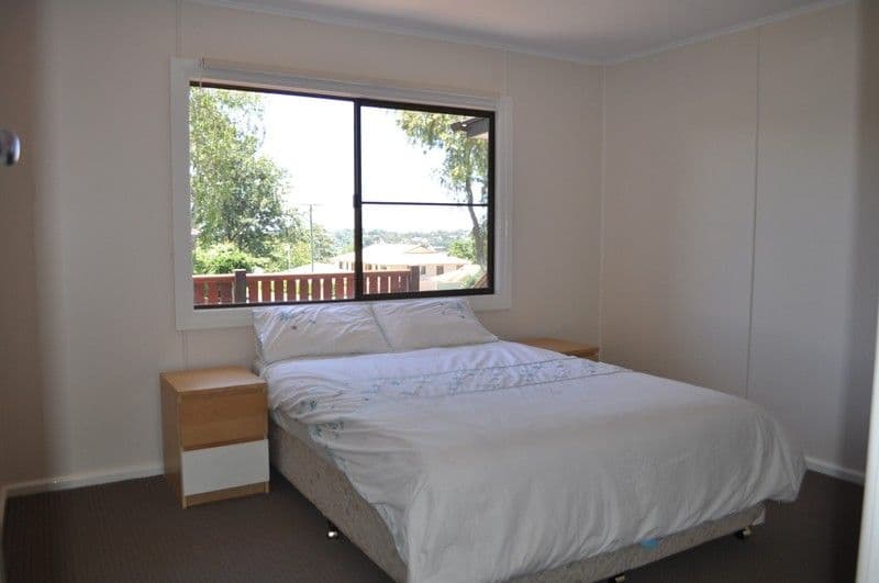 6 Kane Street, CENTENARY HEIGHTS QLD 4350, Centenary Heights - Thumbnail 6
