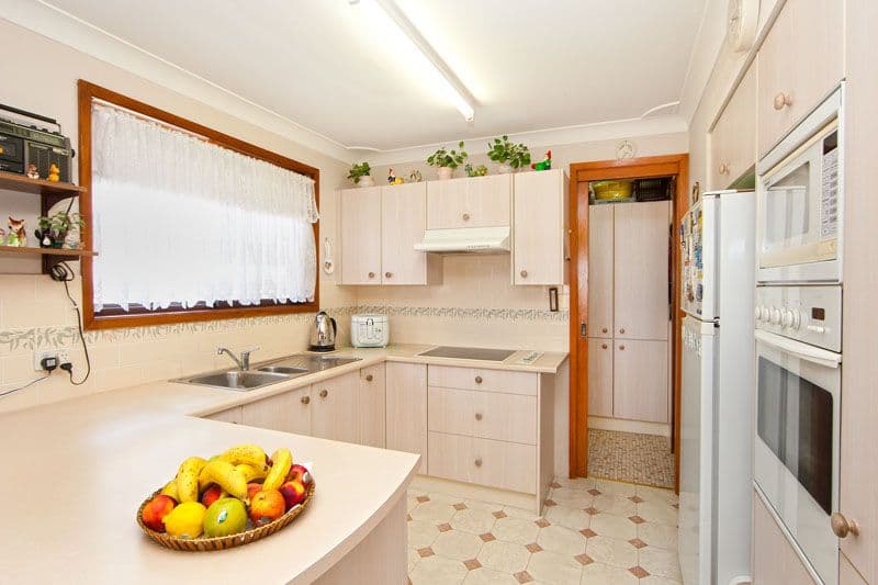 12 Promenade Avenue, BATEAU BAY NSW 2261, Bateau Bay - Thumbnail 2