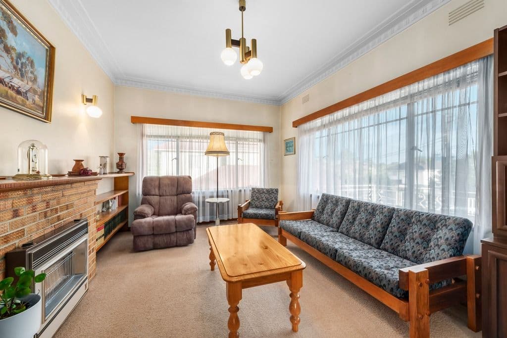 4 Cantala Avenue, Rosanna VIC 3084, Rosanna - Thumbnail 2