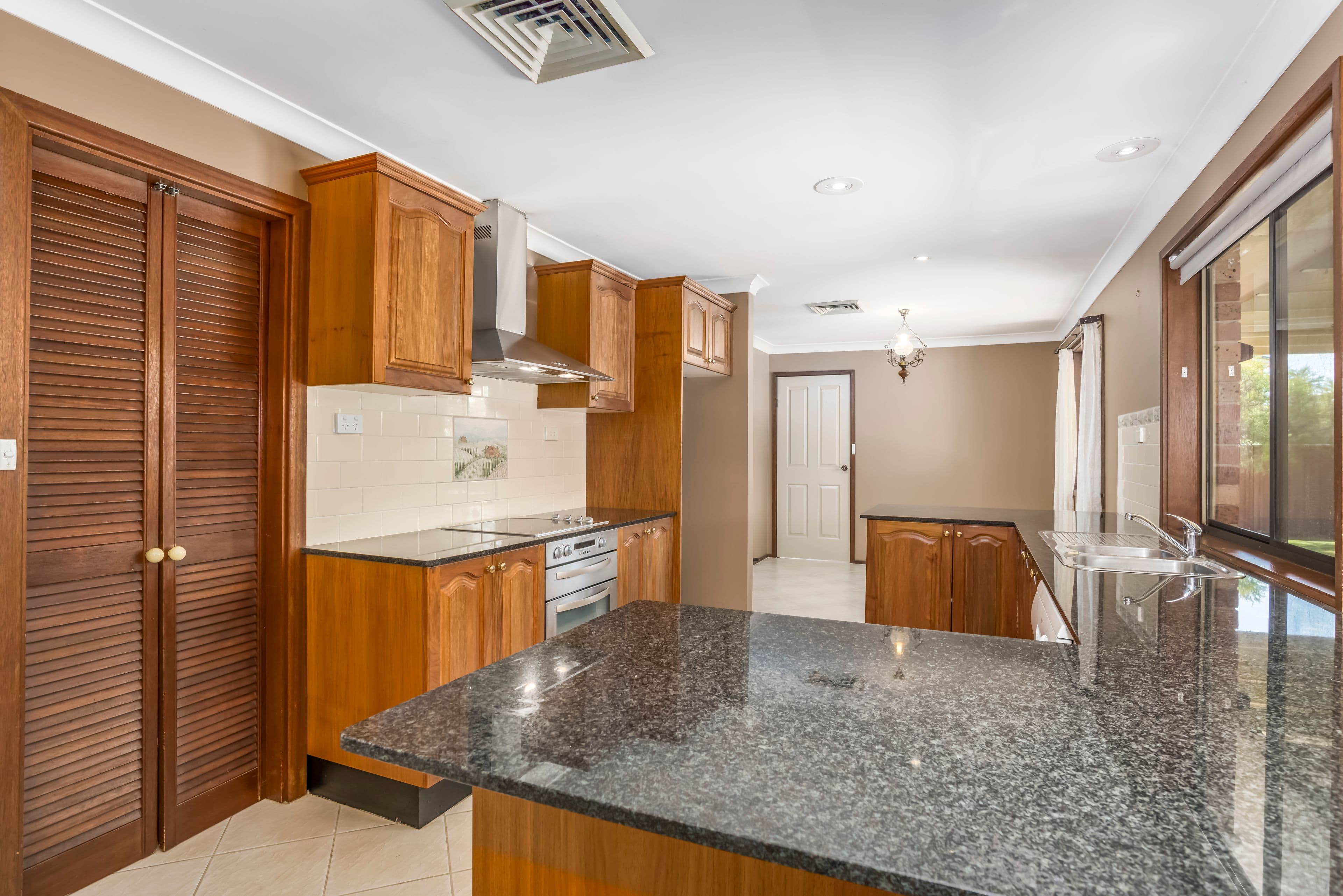 10 Grainger Crescent, Singleton NSW 2330, Singleton - Thumbnail 3