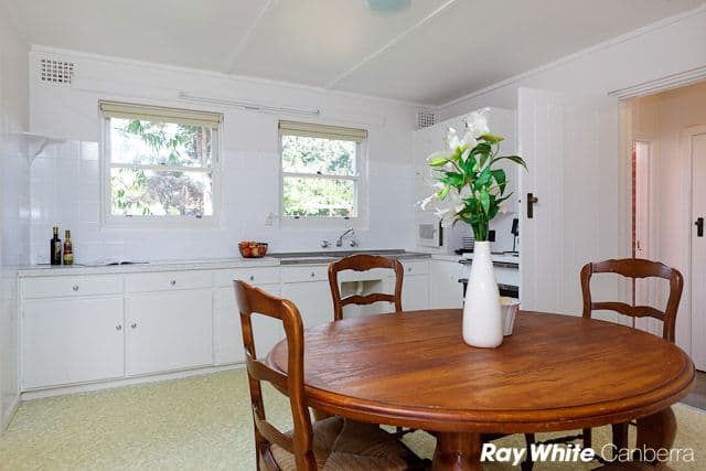 27 Vaughan Gardens, NARRABUNDAH ACT 2604, Narrabundah - Thumbnail 4