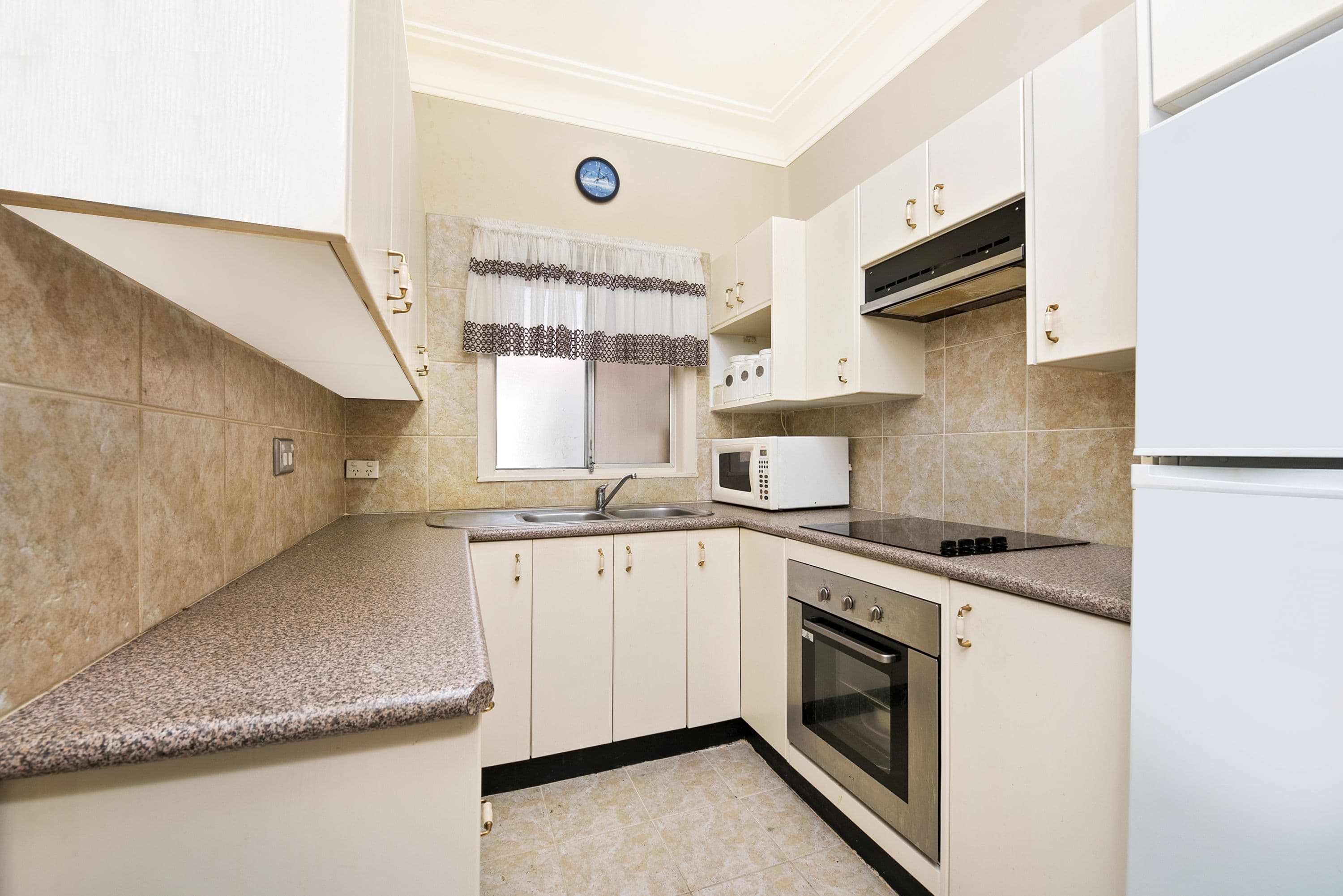 84 Kent Street, Minto - Image 1