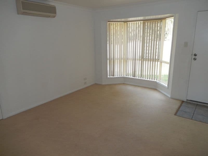 44 Cowley Drive, FLINDERS VIEW QLD 4305, Flinders View - Thumbnail 2